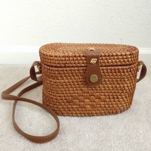 Tan summer bag